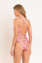Laden Sie das Bild in den Galerie-Viewer, Model Back: Rio De Sol Badeanzug Sweet-Camo Julia