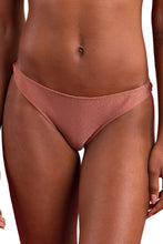 Laden Sie das Bild in den Galerie-Viewer, Gallery: Rio De Sol Unterteil Bottom Shimmer-Copper Essential