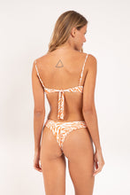 Laden Sie das Bild in den Galerie-Viewer, Model Back: Rio De Sol Oberteil Top Sahari Juliette