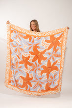 Laden Sie das Bild in den Galerie-Viewer, Model Front: Rio De Sol Pareo Olyra Canga