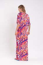 Laden Sie das Bild in den Galerie-Viewer, Model Back: Rio De Sol Strandkleid Funny Long Dress