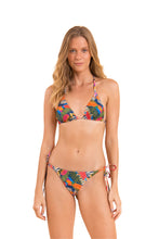 Laden Sie das Bild in den Galerie-Viewer, Model Front: Rio De Sol Oberteil Top Jungle Tri-Inv