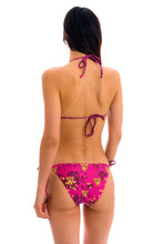 Laden Sie das Bild in den Galerie-Viewer, Model Back: Rio De Sol Unterteil Bottom Roar-Pink Ibiza-Comfy