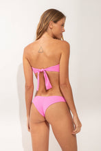 Laden Sie das Bild in den Galerie-Viewer, Model Back: Rio De Sol Set Set Crespinho-Rosa Mavi Nice
