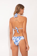 Laden Sie das Bild in den Galerie-Viewer, Model Back: Wednesday In Hawaii By Rio De Sol Set Set Pua-Pacifica Mel