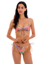 Laden Sie das Bild in den Galerie-Viewer, Model Front: Rio De Sol Set Set Frutti Mila Ibiza-Comfy