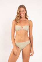 Laden Sie das Bild in den Galerie-Viewer, Model Front: Rio De Sol Unterteil Bottom Brisa-Pistache Essential-Comfy