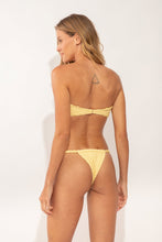 Laden Sie das Bild in den Galerie-Viewer, Model Back: Rio De Sol Set Set Drift-Butterglow Sara Eden