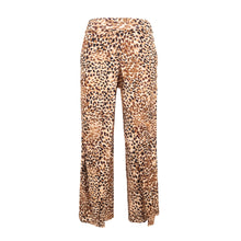 Laden Sie das Bild in den Galerie-Viewer, Product Front: Rio De Sol Strandhosen Leopard Wide Pants
