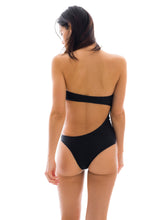 Laden Sie das Bild in den Galerie-Viewer, Model Back: Rio De Sol Badeanzug Body Kiwanda Preto Rio