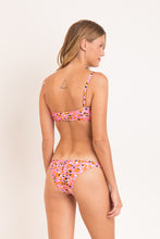 Laden Sie das Bild in den Galerie-Viewer, Model Back: Rio De Sol Unterteil Bottom Sweet-Camo Leblon