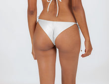 Laden Sie das Bild in den Galerie-Viewer, Image 06: Rio De Sol Unterteil Bottom Shimmer-White Cheeky-Rope