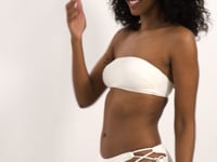 Laden und Abspielen von Videos im Galerie-Viewer, Video: Rio De Sol Unterteil Bottom Off-White Madrid