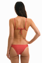 Laden Sie das Bild in den Galerie-Viewer, Model Back: Rio De Sol Unterteil Bottom Madras Dupla Face