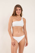Laden Sie das Bild in den Galerie-Viewer, Model Front: Rio De Sol Unterteil Bottom Sand-White Essential-Comfy