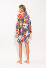 Laden Sie das Bild in den Galerie-Viewer, Model Back: Rio De Sol Kaftans/Cover-Ups Garden-Flower Kimono
