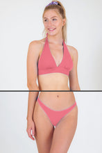 Laden Sie das Bild in den Galerie-Viewer, Model Front: Rio De Sol Set Set Confetti Halter-Cos Essential-Comfy