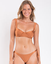 Laden Sie das Bild in den Galerie-Viewer, Gallery: Rio De Sol Set Set Nocciola Amelia Italy