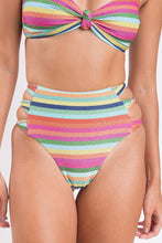 Laden Sie das Bild in den Galerie-Viewer, Image 09: Rio De Sol Set Set Supercolor Bandeau-Joy Highwaist-Spin