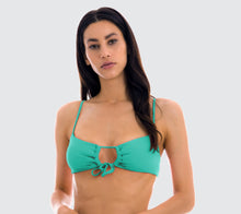 Laden Sie das Bild in den Galerie-Viewer, Model Front: Rio De Sol Oberteil Top Opal Mila
