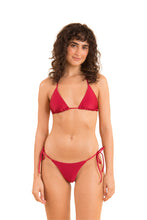 Laden Sie das Bild in den Galerie-Viewer, Model Front: Rio De Sol Oberteil Top Shimmer-Divino Tri-Inv

