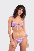 Laden Sie das Bild in den Galerie-Viewer, Model Front: Rio De Sol Set Set Trail-Purple Tank-Tie Ibiza-Comfy
