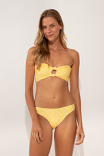 Laden Sie das Bild in den Galerie-Viewer, Model Front: Wednesday In Hawaii By Rio De Sol Oberteil Top Kiko-Lilikoi Lani
