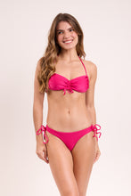 Laden Sie das Bild in den Galerie-Viewer, Model Front: Rio De Sol Unterteil Bottom Shimmer-Olinda Angel
