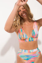 Laden Sie das Bild in den Galerie-Viewer, Image 04: Rio De Sol Set Set River Halter-Cos Hotpant-Cos
