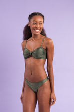 Laden Sie das Bild in den Galerie-Viewer, Image 09: Rio De Sol Set Set Palace Bandeau-Joy Essential
