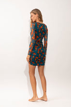 Laden Sie das Bild in den Galerie-Viewer, Model Back: Rio De Sol Mini Dress Luma Laura Dress
