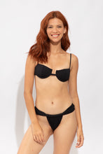 Laden Sie das Bild in den Galerie-Viewer, Model Front: Rio De Sol Oberteil Top Solar-Black Juliette
