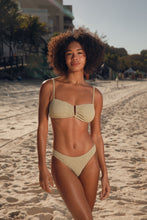 Laden Sie das Bild in den Galerie-Viewer, Image 14: Rio De Sol Oberteil Top Brisa-Pistache Sara
