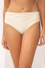 Laden Sie das Bild in den Galerie-Viewer, Gallery: Rio De Sol Unterteil Bottom Malibu-Natural Amy
