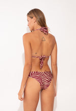Laden Sie das Bild in den Galerie-Viewer, Model Back: Rio De Sol Unterteil Bottom Dune Mel
