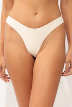 Laden Sie das Bild in den Galerie-Viewer, Gallery: Rio De Sol Unterteil Bottom Malibu-Natural Nara
