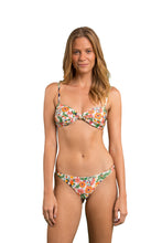 Laden Sie das Bild in den Galerie-Viewer, Model Front: Rio De Sol Set Set Boho Bandeau-Joy Leblon
