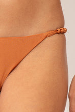 Laden Sie das Bild in den Galerie-Viewer, Image 06: Rio De Sol Unterteil Bottom Shimmer-Nocciola Cheeky-Noa
