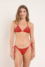 Laden Sie das Bild in den Galerie-Viewer, Model Front: Rio De Sol Set Set Shimmer-Liquor Tri-Inv Cheeky-Tie
