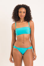 Laden Sie das Bild in den Galerie-Viewer, Model Front: Rio De Sol Unterteil Bottom Nanai Mel-Comfy
