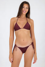 Laden Sie das Bild in den Galerie-Viewer, Model Front: Rio De Sol Oberteil Top Barolo Tri-Rope
