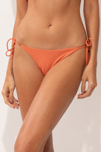 Laden Sie das Bild in den Galerie-Viewer, Gallery: Rio De Sol Unterteil Bottom Sand-Argila Lacinho
