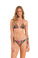 Laden Sie das Bild in den Galerie-Viewer, Model Front: Rio De Sol Unterteil Bottom Jungle Ibiza-Comfy
