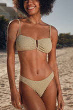 Laden Sie das Bild in den Galerie-Viewer, Image 13: Rio De Sol Oberteil Top Brisa-Pistache Sara
