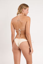 Laden Sie das Bild in den Galerie-Viewer, Model Back: Rio De Sol Set Set Touch-Natural Frufru

