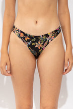 Laden Sie das Bild in den Galerie-Viewer, Gallery: Rio De Sol Unterteil Bottom Flora Essential-Comfy
