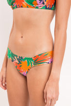 Laden Sie das Bild in den Galerie-Viewer, Bottom Delight Baobi
