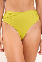 Laden Sie das Bild in den Galerie-Viewer, Bottom Fluity-Abacateiro Amy

