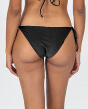 Laden Sie das Bild in den Galerie-Viewer, Bottom Shimmer-Black Ibiza-Comfy
