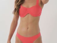 Laden und Abspielen von Videos im Galerie-Viewer, Video: Rio De Sol Set Set Malibu-Folia Amelia Essential-Comfy
